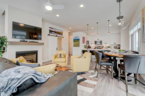 New Luxury Loft 14 I Huge Hot Tub I Great Views I Best Price I FREE Adventures Daily
